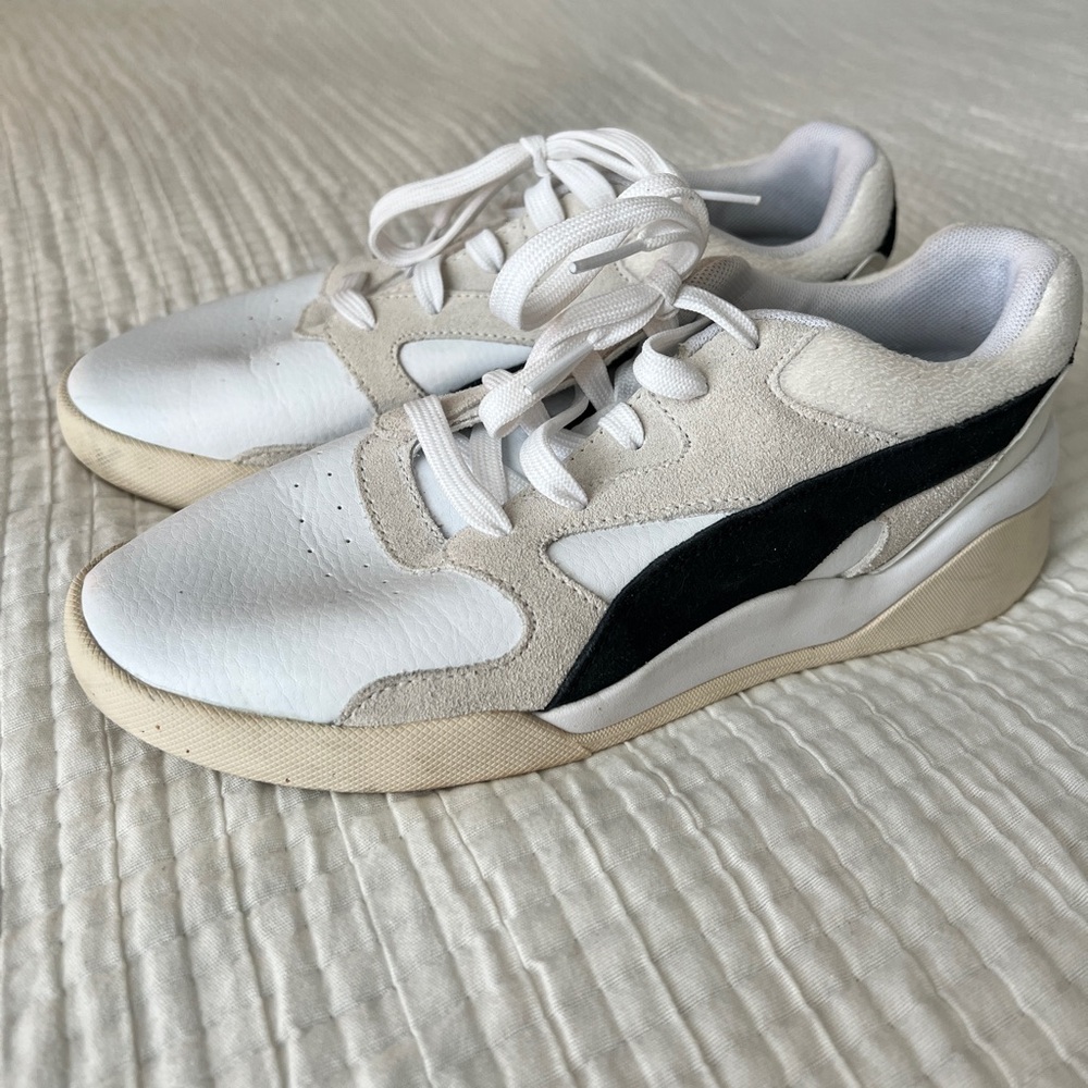 Puma sneakers size 9
